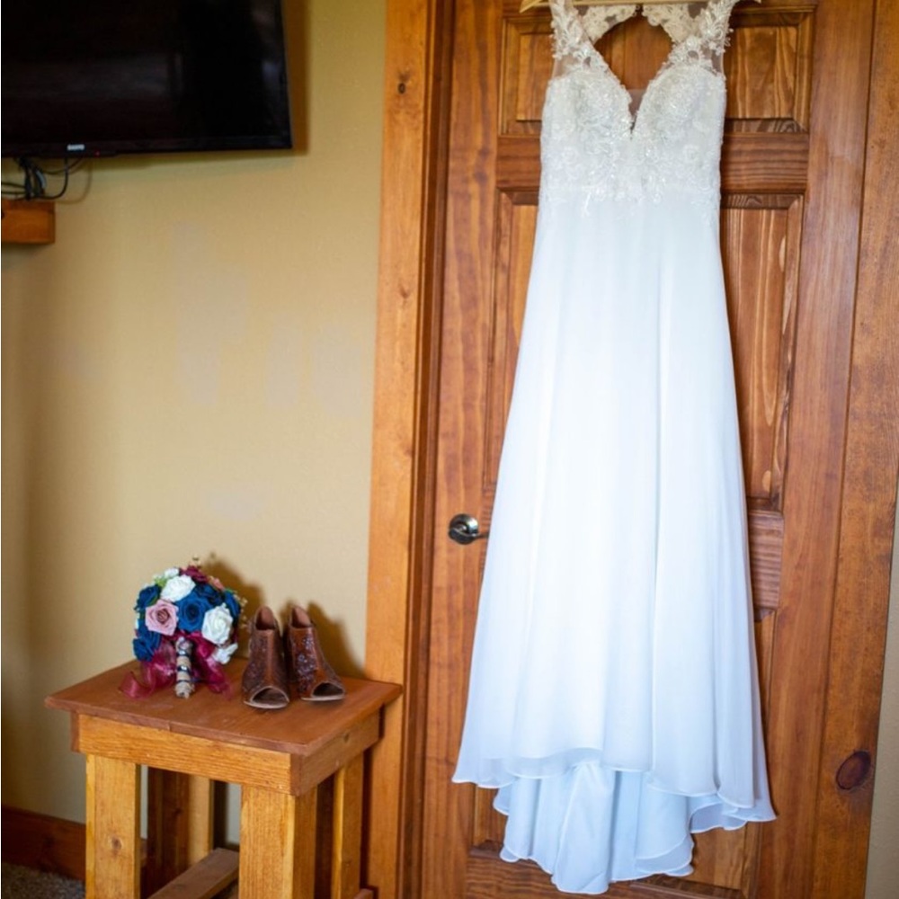Wedding dress